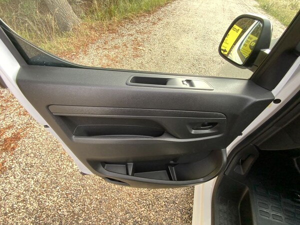 Used Vauxhall Vivaro 2023 for sale - 75211730: Photo 9