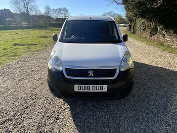Used Peugeot Partner 2018 for sale - 75783550: Photo