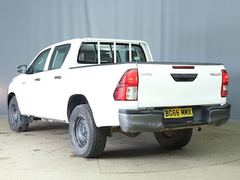 Used Toyota Hilux 2016 for sale - 78549881: Photo