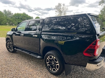 Used Toyota Hilux 2021 for sale - 75565104: Photo
