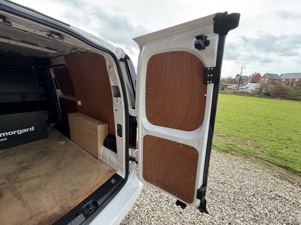 Used Volkswagen Caddy Maxi 2022 for sale - 77499143: Photo 24