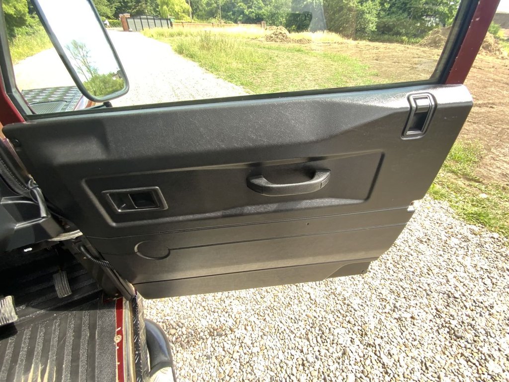 Used Land Rover Defender 2016 for sale - 76173377: Photo 14