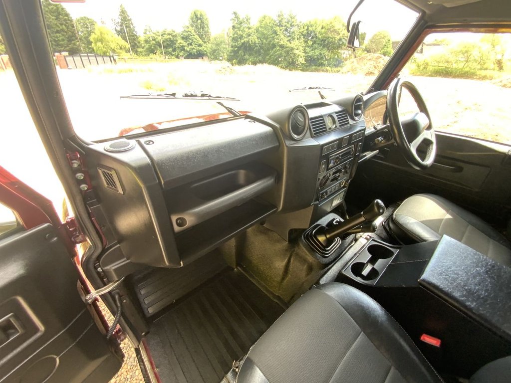 Used Land Rover Defender 2016 for sale - 76173377: Photo 9