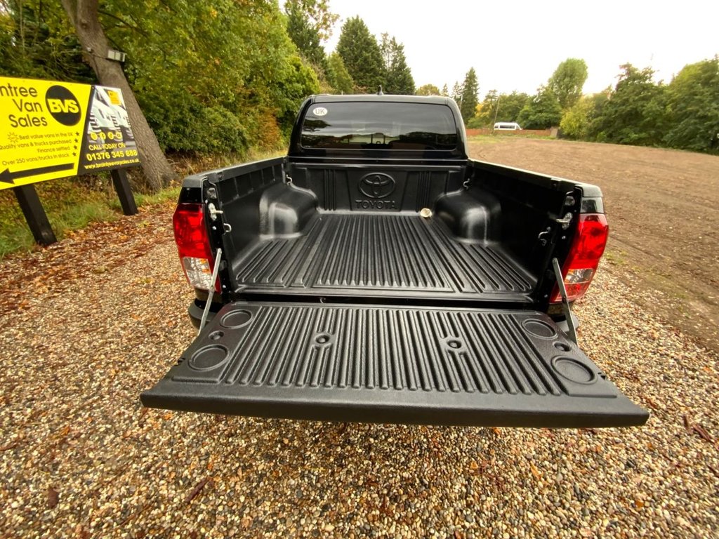 Used Toyota Hilux 2023 for sale - 76245457: Photo 15