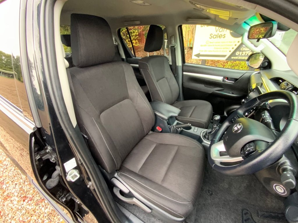 Used Toyota Hilux 2023 for sale - 76245457: Photo 23