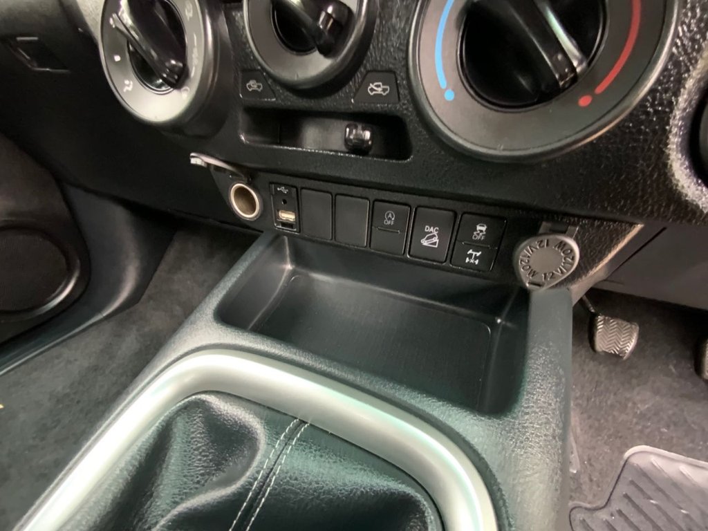 Used Toyota Hilux 2023 for sale - 76245457: Photo 33