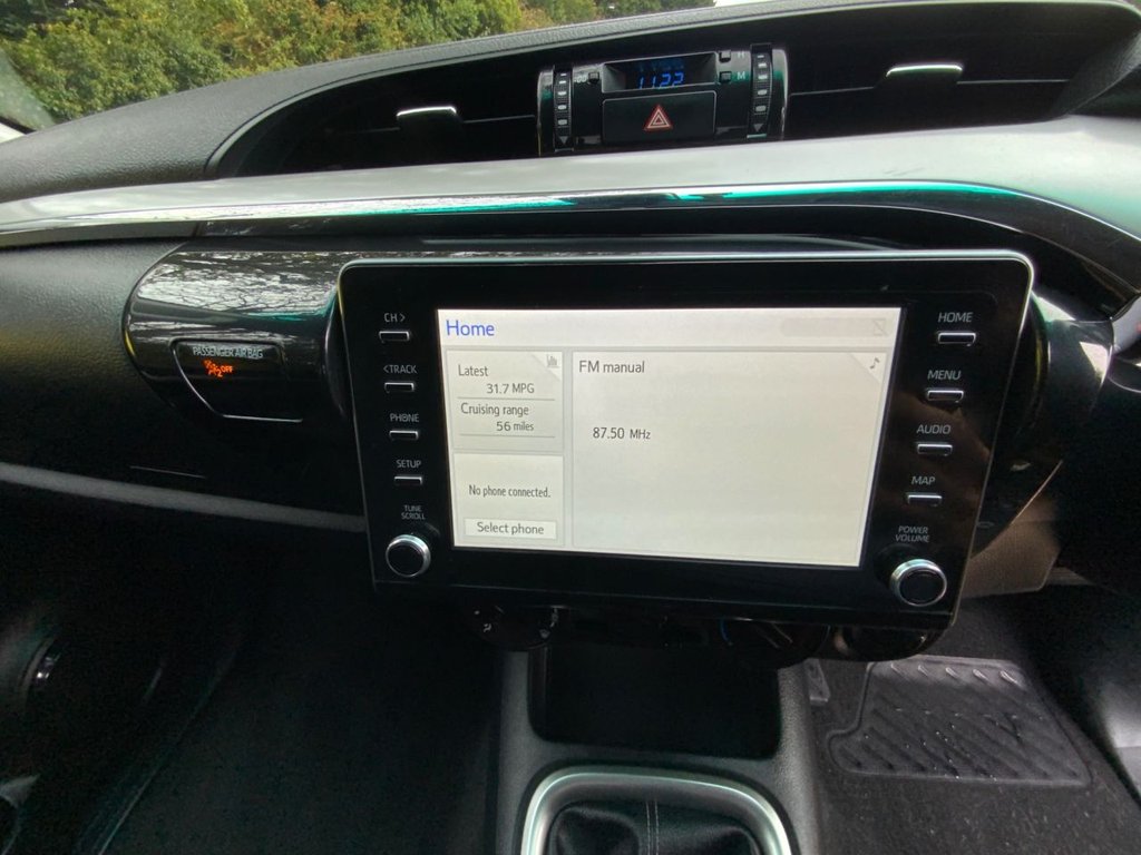 Used Toyota Hilux 2023 for sale - 76245457: Photo 34