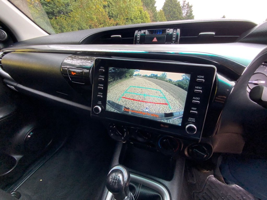 Used Toyota Hilux 2023 for sale - 76245457: Photo 38