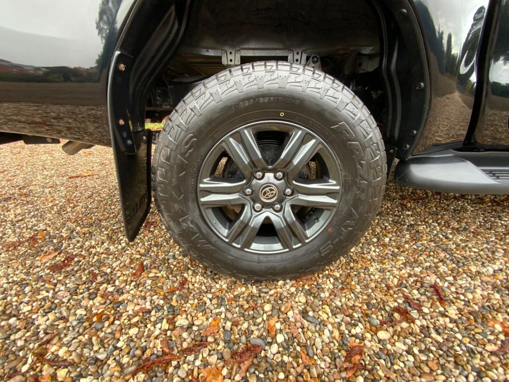 Used Toyota Hilux 2023 for sale - 76245457: Photo 49