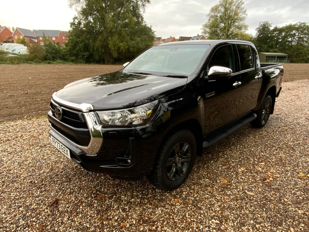 Used Toyota Hilux 2023 for sale - 76245457: Photo 8