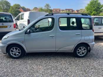 Used Toyota Yaris Verso 2004 for sale - 74552083: Photo