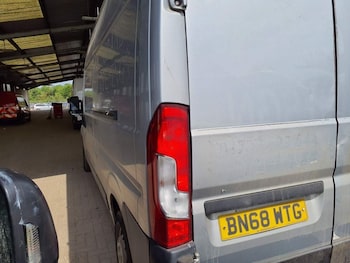 Used Peugeot Boxer 2018 for sale - 79327888: Photo