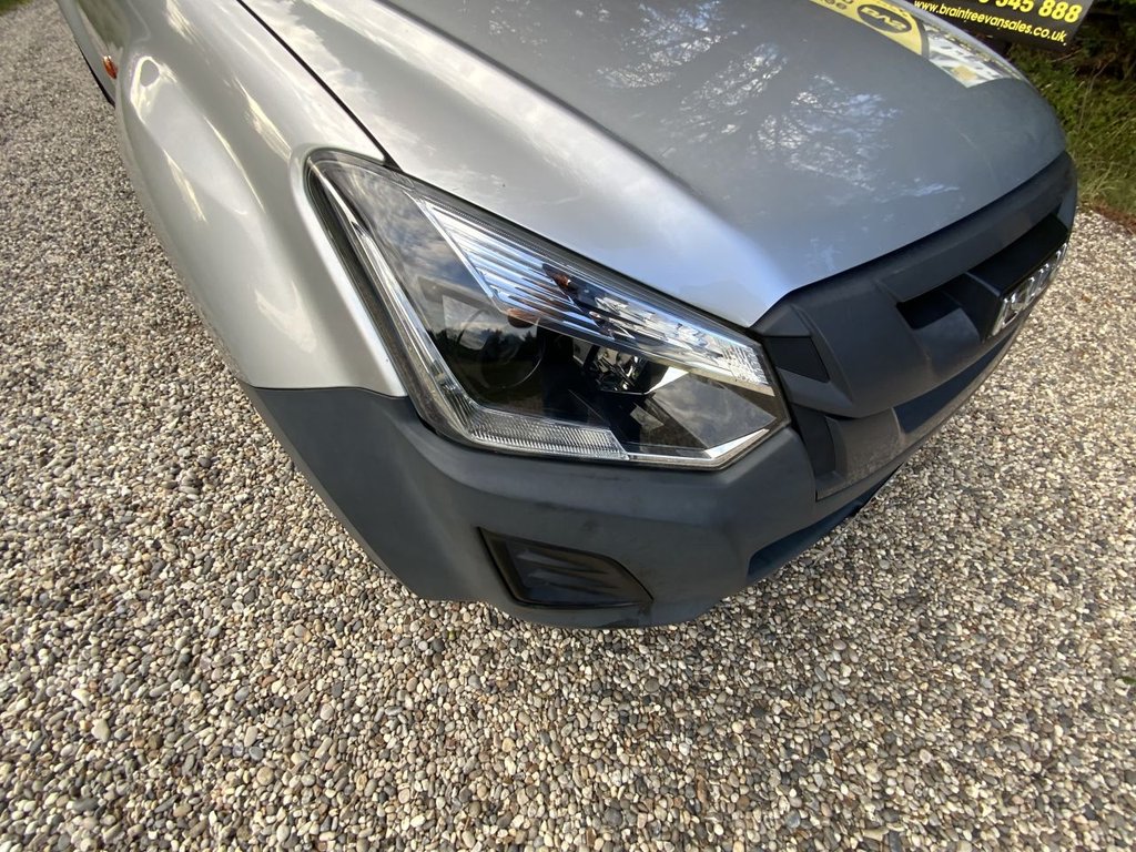 Used Isuzu D-Max 2018 for sale - 77620957: Photo 28