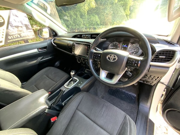 Used Toyota Hilux 2021 for sale - 75541393: Photo 28