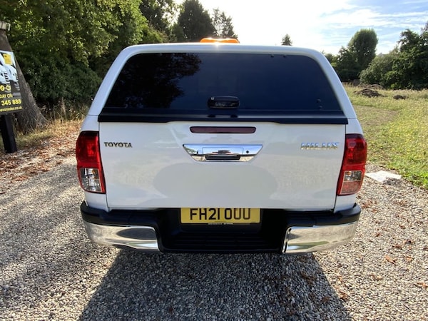 Used Toyota Hilux 2021 for sale - 75541393: Photo 4