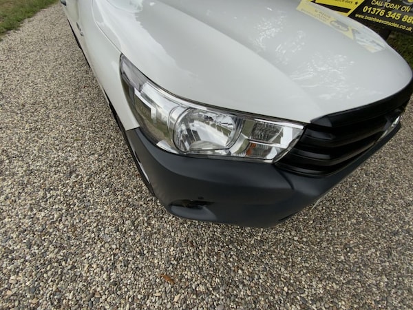 Used Toyota Hilux 2018 for sale - 75128590: Photo 31