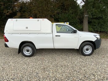 Used Toyota Hilux 2018 for sale - 75128590: Photo