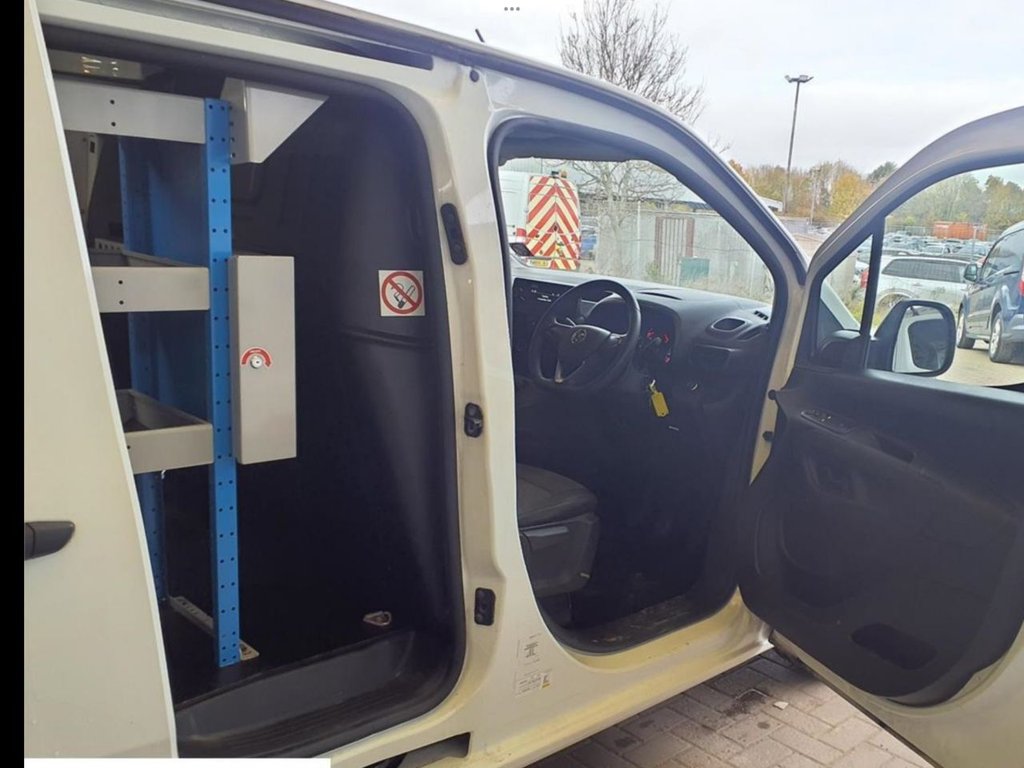 Used Vauxhall Combo 2019 for sale - 76574775: Photo 5