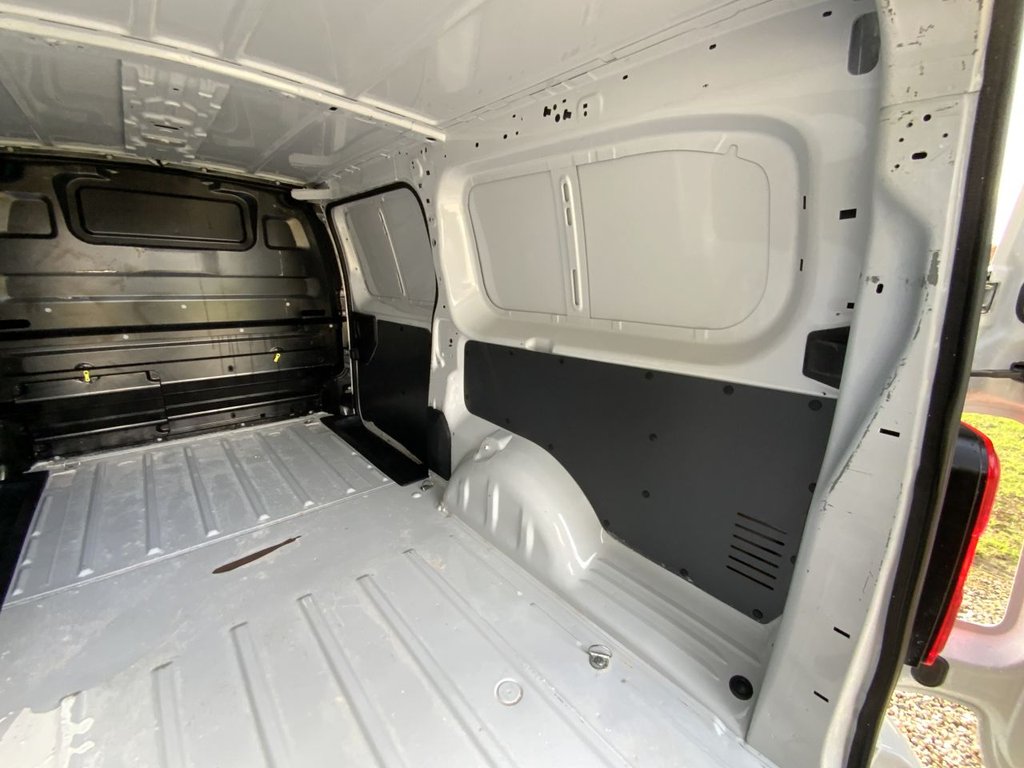 Used Vauxhall Vivaro 2023 for sale - 76966271: Photo 22