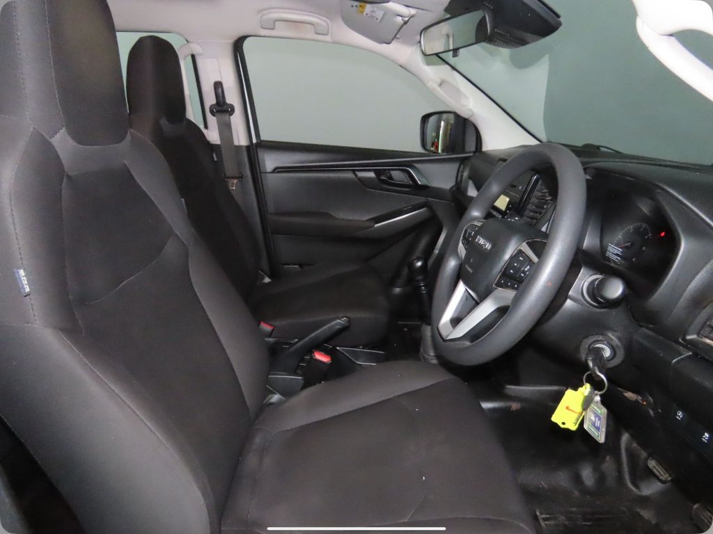 Used Isuzu D-Max 2021 for sale - 76380052: Photo 9