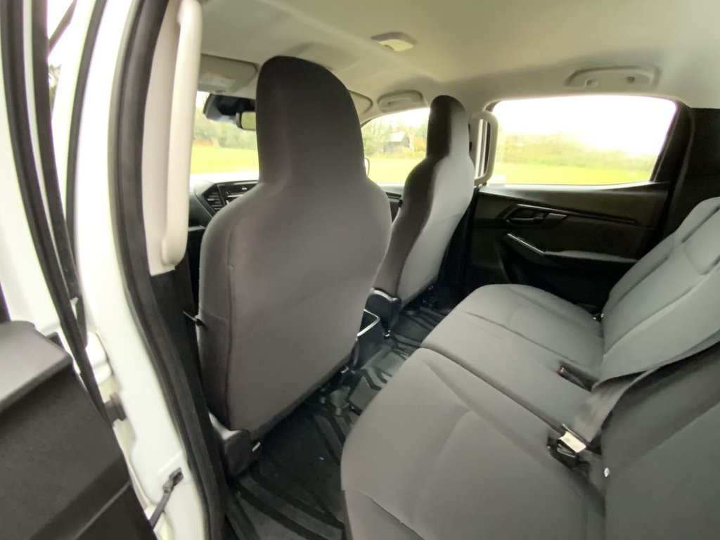 Used Isuzu D-Max 2022 for sale - 76617610: Photo 26