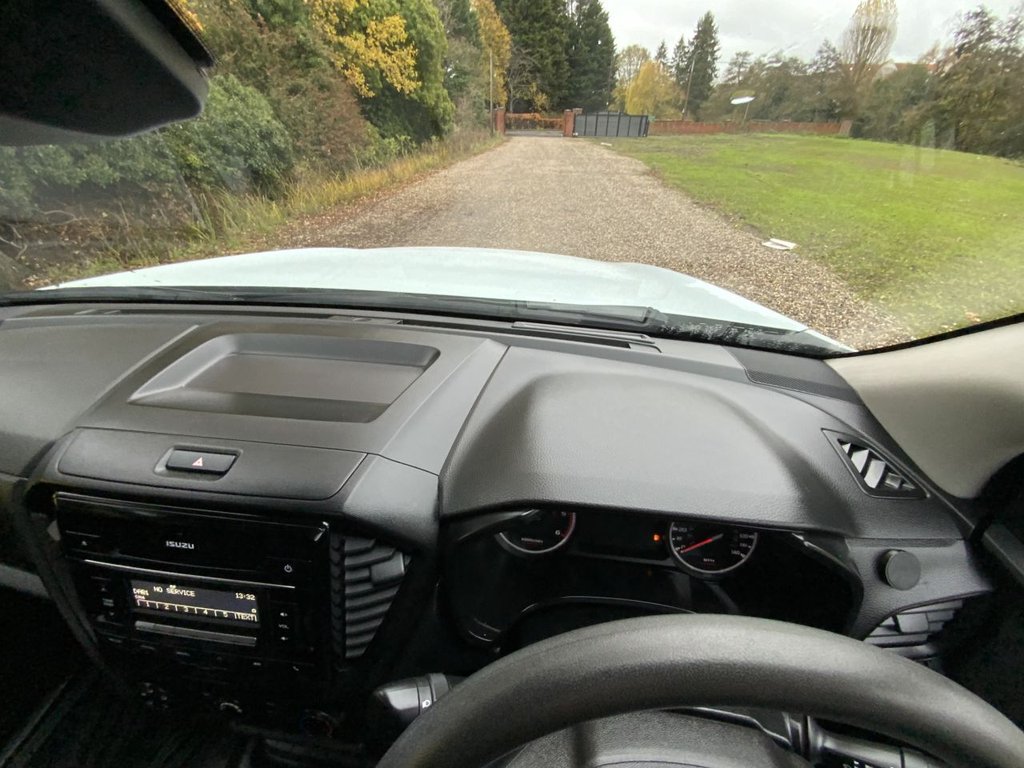 Used Isuzu D-Max 2022 for sale - 76617610: Photo 36