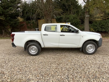 Used Isuzu D-Max 2022 for sale - 76617610: Photo