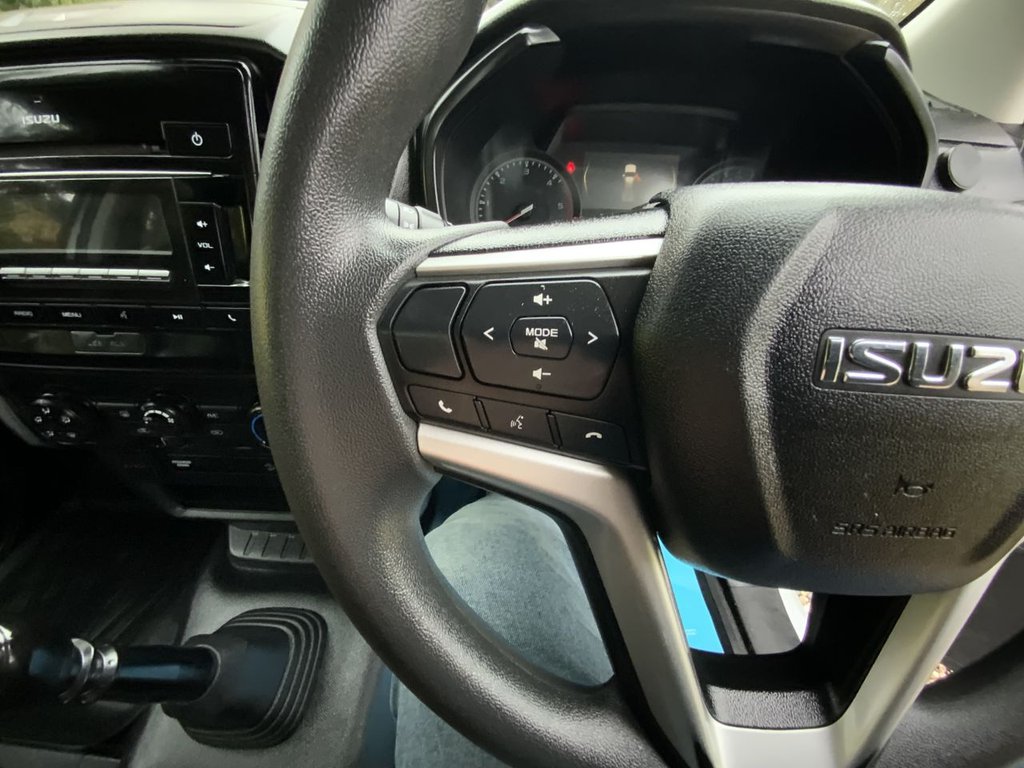 Used Isuzu D-Max 2022 for sale - 76617610: Photo 41