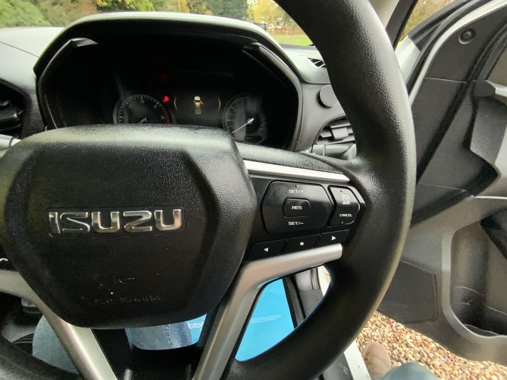 Used Isuzu D-Max 2022 for sale - 76617610: Photo 43