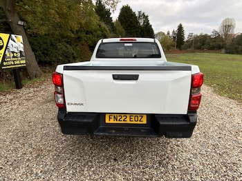 Used Isuzu D-Max 2022 for sale - 76617610: Photo