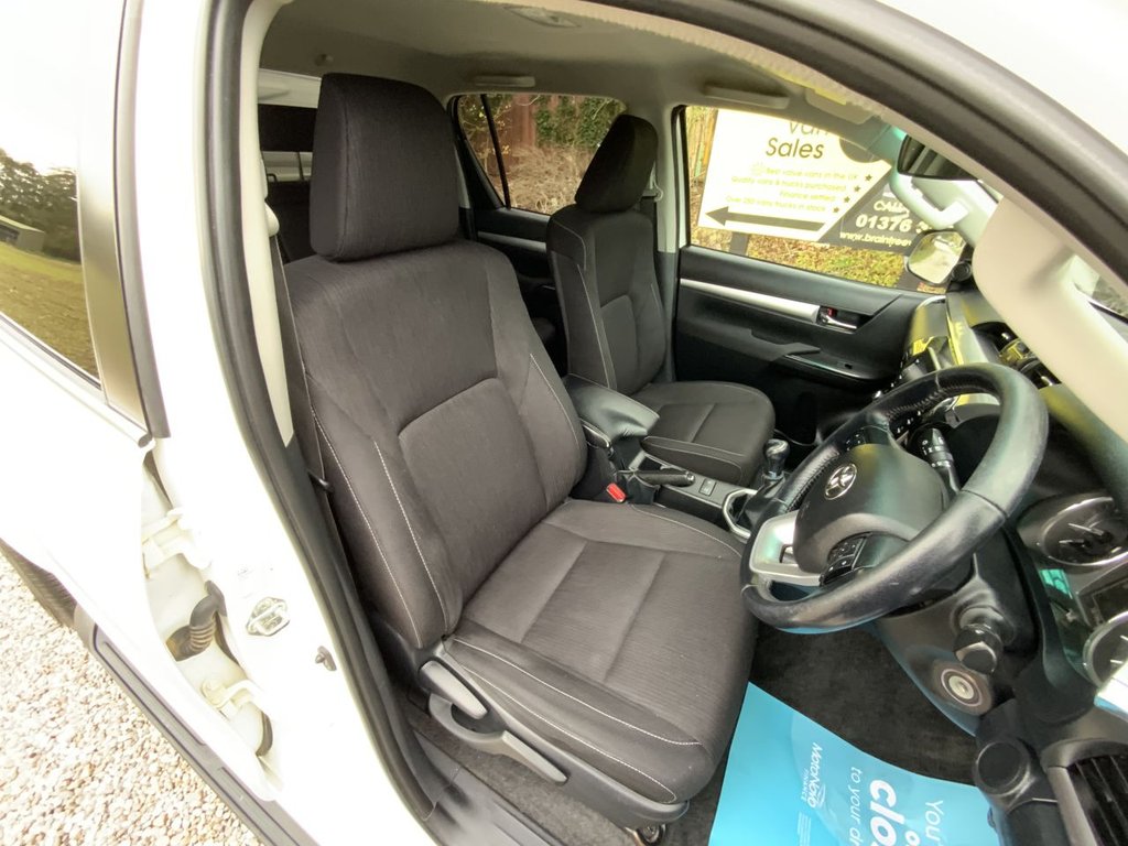 Used Toyota Hilux 2021 for sale - 76273923: Photo 23