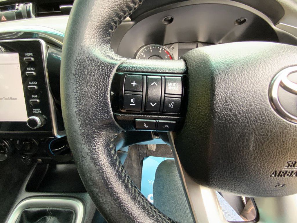 Used Toyota Hilux 2021 for sale - 76273923: Photo 37