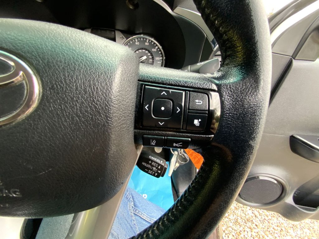 Used Toyota Hilux 2021 for sale - 76273923: Photo 38