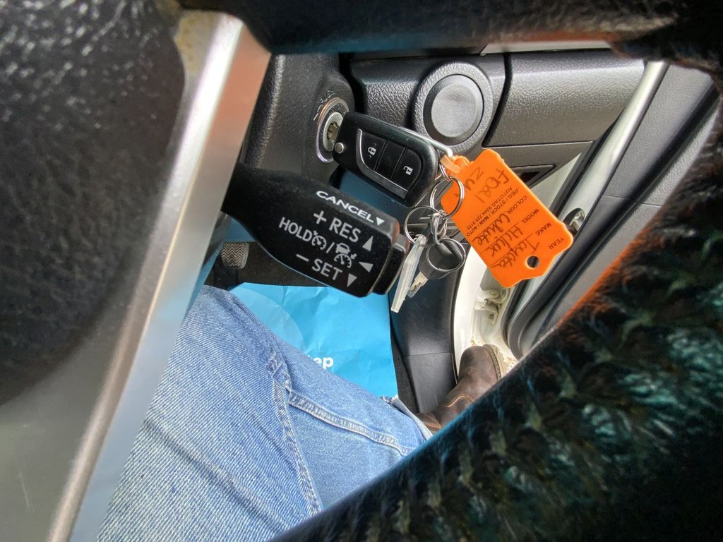 Used Toyota Hilux 2021 for sale - 76273923: Photo 40