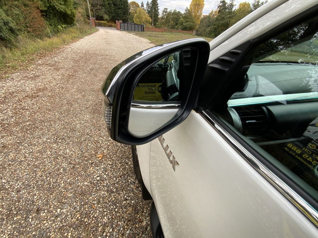 Used Toyota Hilux 2021 for sale - 76273923: Photo 44