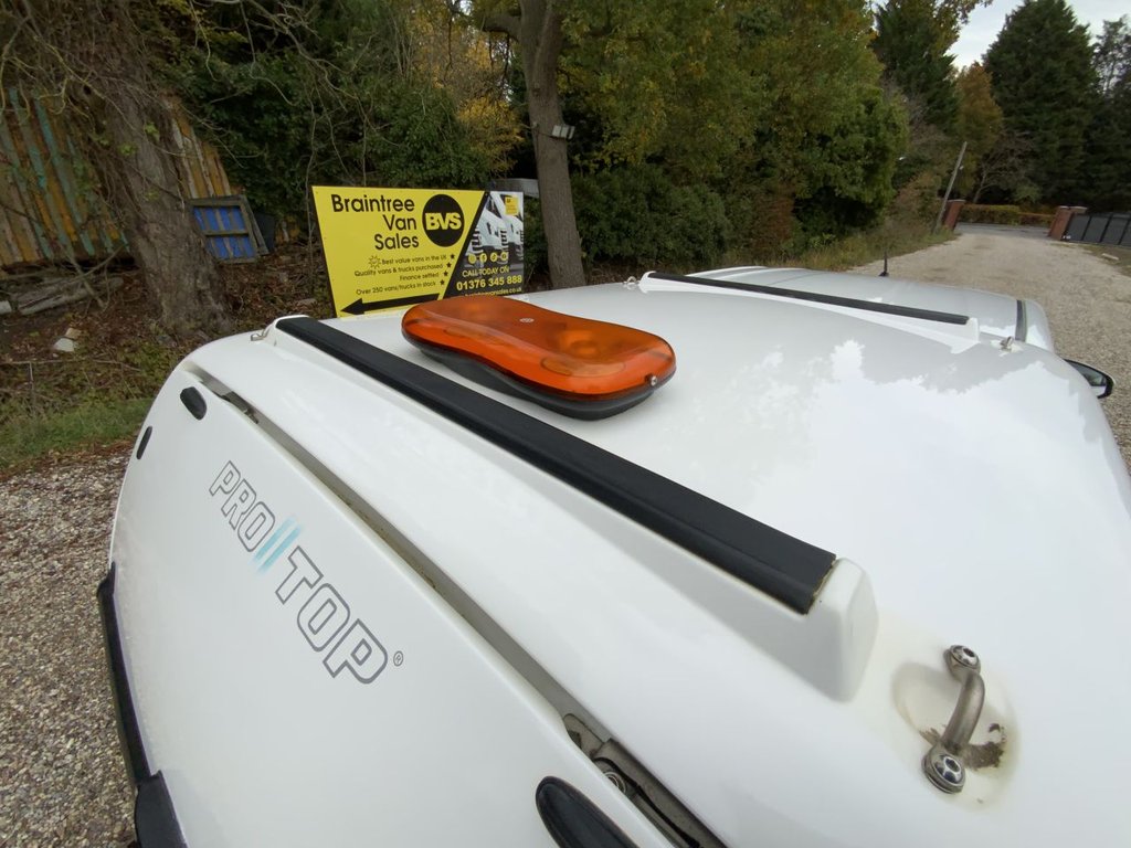 Used Toyota Hilux 2021 for sale - 76273923: Photo 50