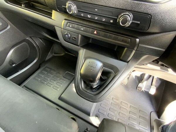 Used Vauxhall Vivaro 2023 for sale - 75201118: Photo 46