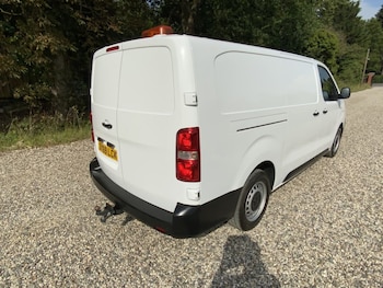 Used Vauxhall Vivaro 2019 for sale - 75312657: Photo