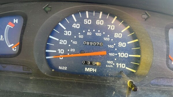 Used Toyota Hilux 1998 for sale - 71994211: Photo 18