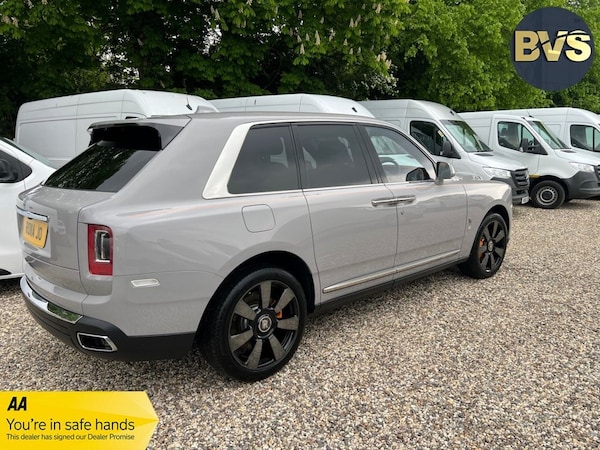 Used Rolls-Royce Cullinan 2022 for sale - 75025052: Photo 2