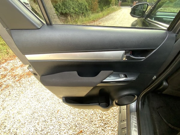 Used Toyota Hilux 2022 for sale - 75565114: Photo 21