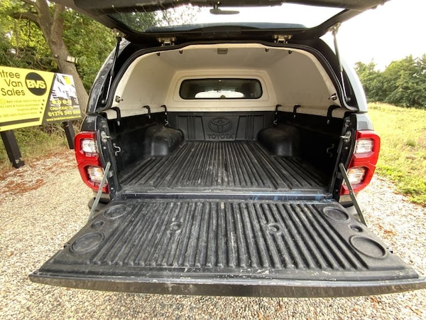 Used Toyota Hilux 2022 for sale - 75565114: Photo 26