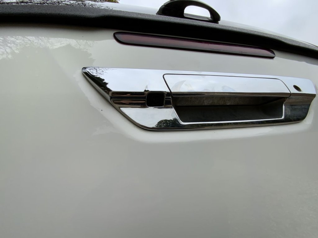 Used Toyota Hilux 2023 for sale - 77369329: Photo 16