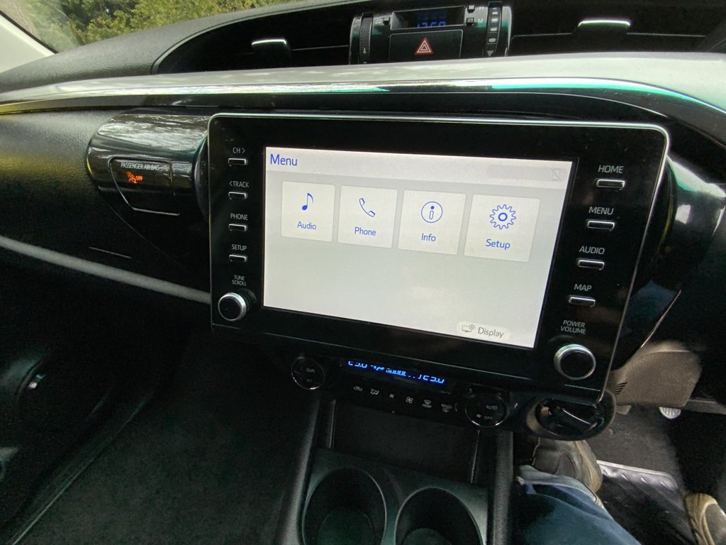 Used Toyota Hilux 2023 for sale - 77369329: Photo 36