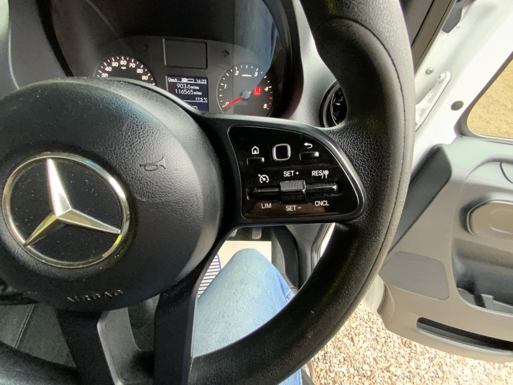 Used Mercedes-Benz Sprinter 2018 for sale - 75248222: Photo 32