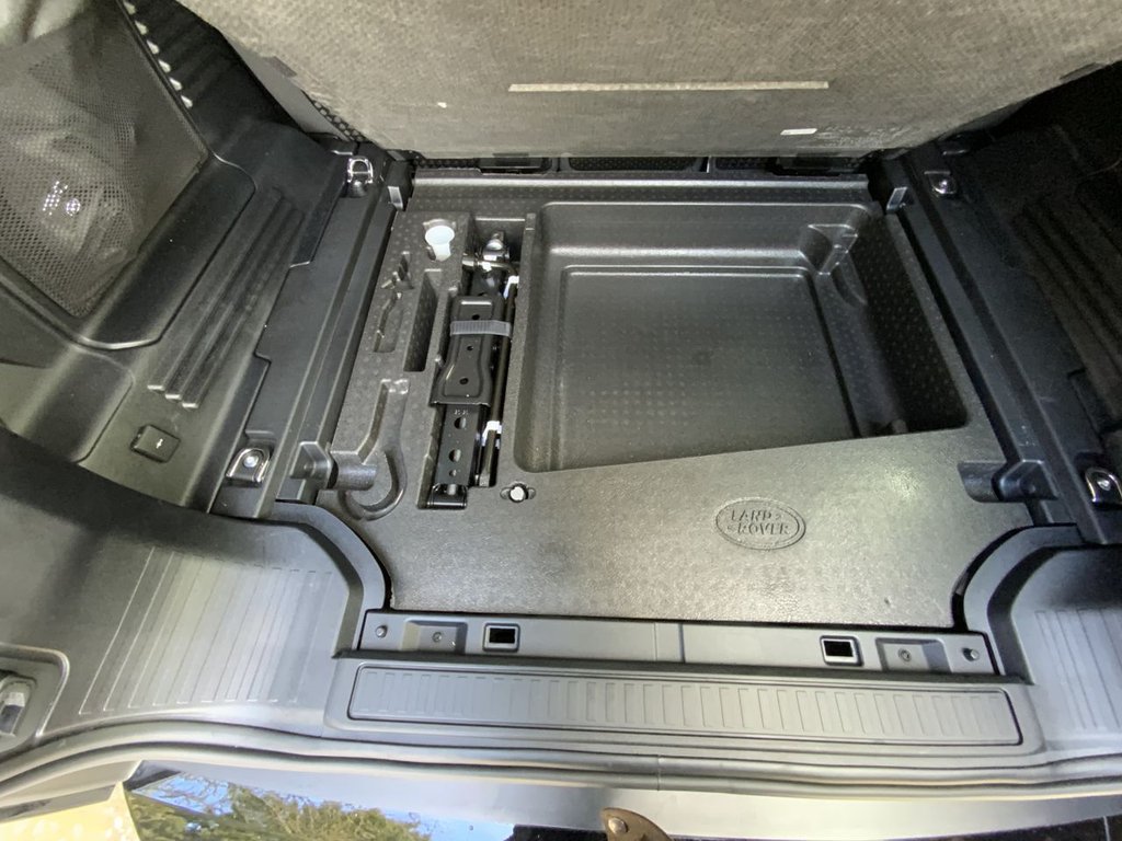 Used Land Rover Defender 2025 for sale - 77394717: Photo 21