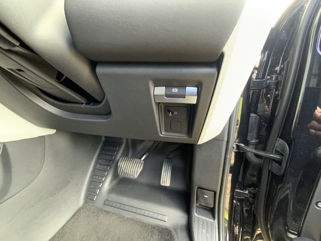 Used Land Rover Defender 2025 for sale - 77394717: Photo 31