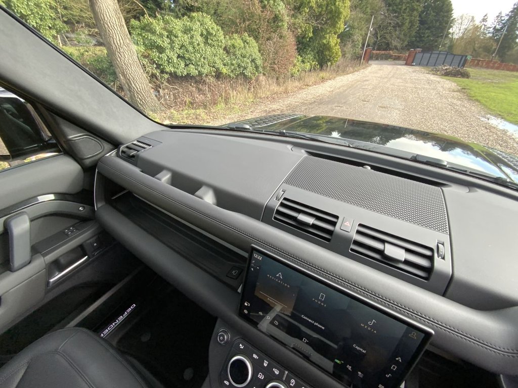 Used Land Rover Defender 2025 for sale - 77394717: Photo 47