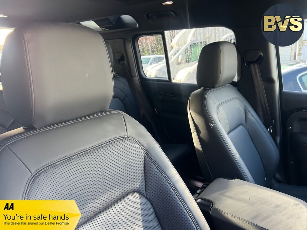 Used Land Rover Defender 2025 for sale - 77394717: Photo 5