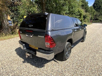 Used Toyota Hilux 2022 for sale - 75503155: Photo